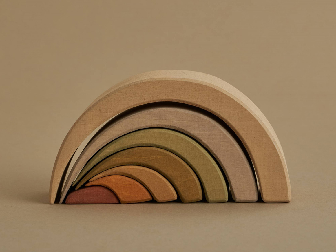 „Biased Rainbow Arcs“ Stapelbogen, RADUGA GREZ – Bild 2